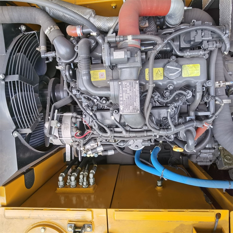 ZJ95W 轮式挖掘机 多场景适用 可快速更换属具