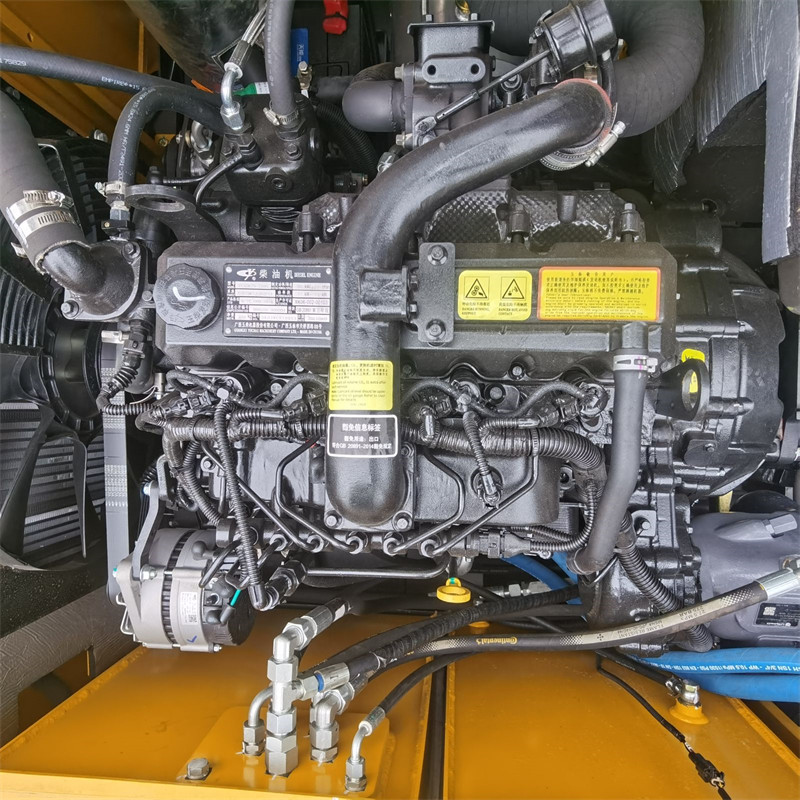 ZJ85 轮式挖掘机 耐用底盘 操作简便 工程施工专用