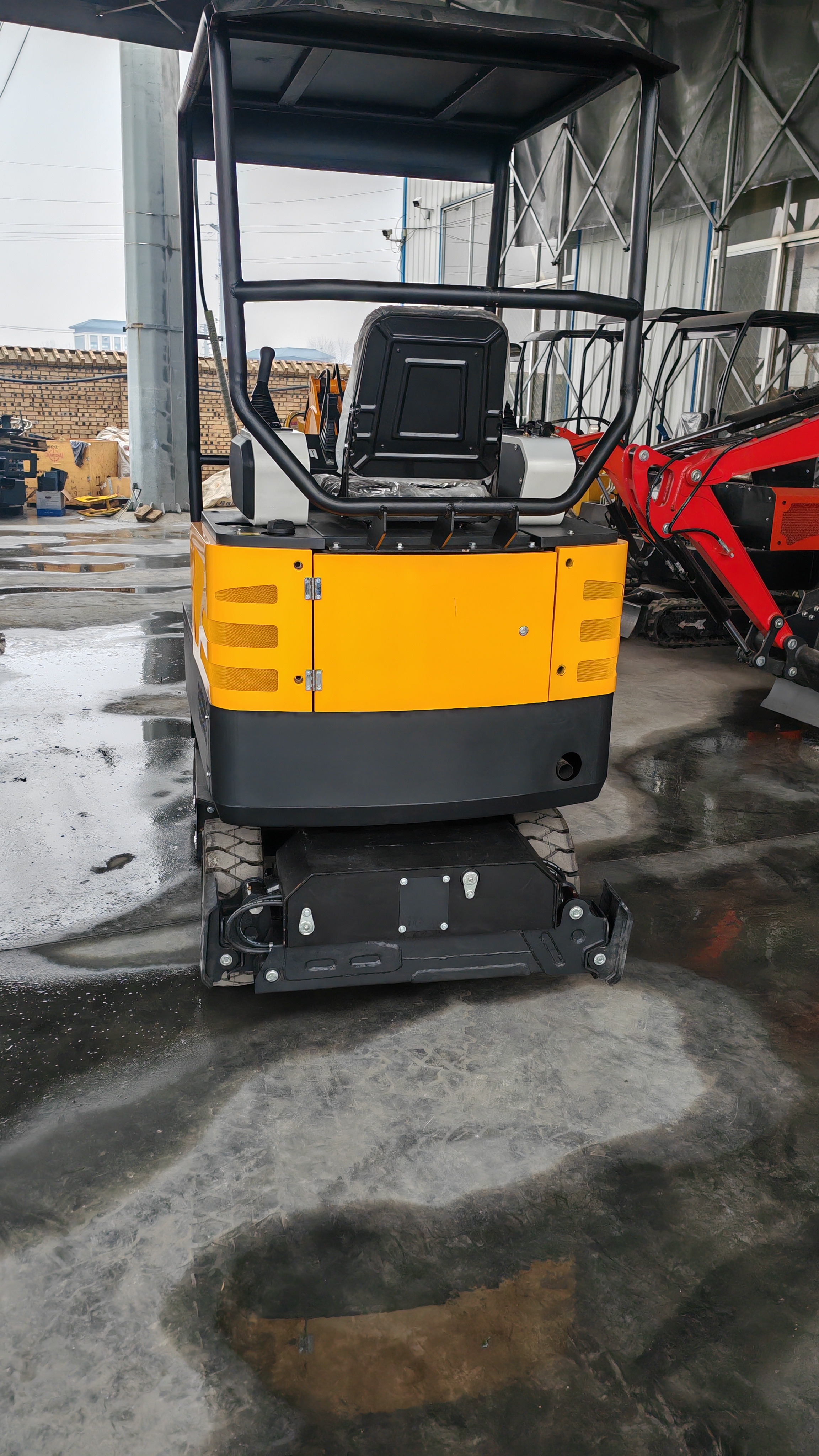 20 轮式挖掘机 多功能小型液压轮式挖掘机 厂家直销