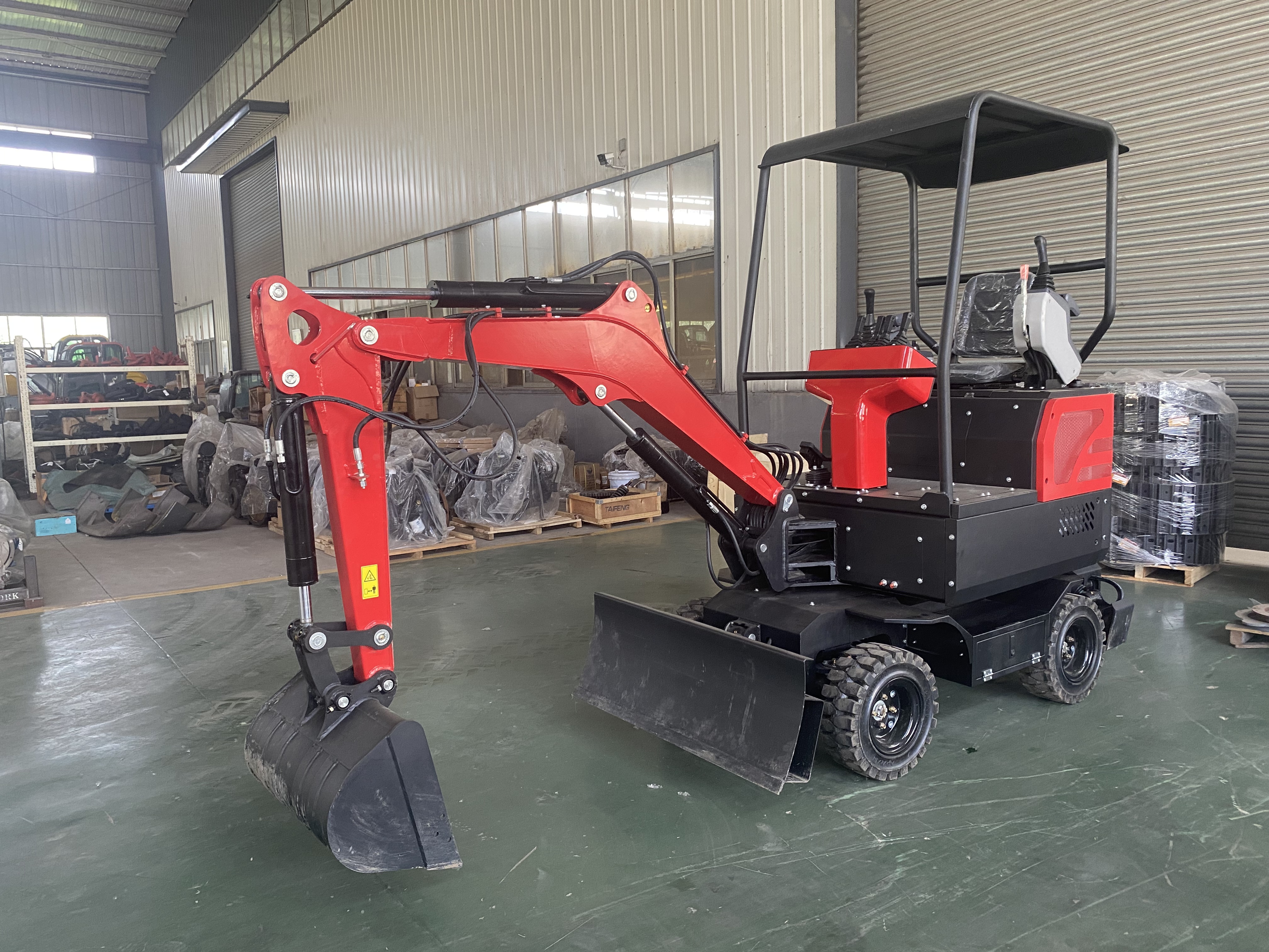 20 轮式挖掘机 多功能小型液压轮式挖掘机 厂家直销