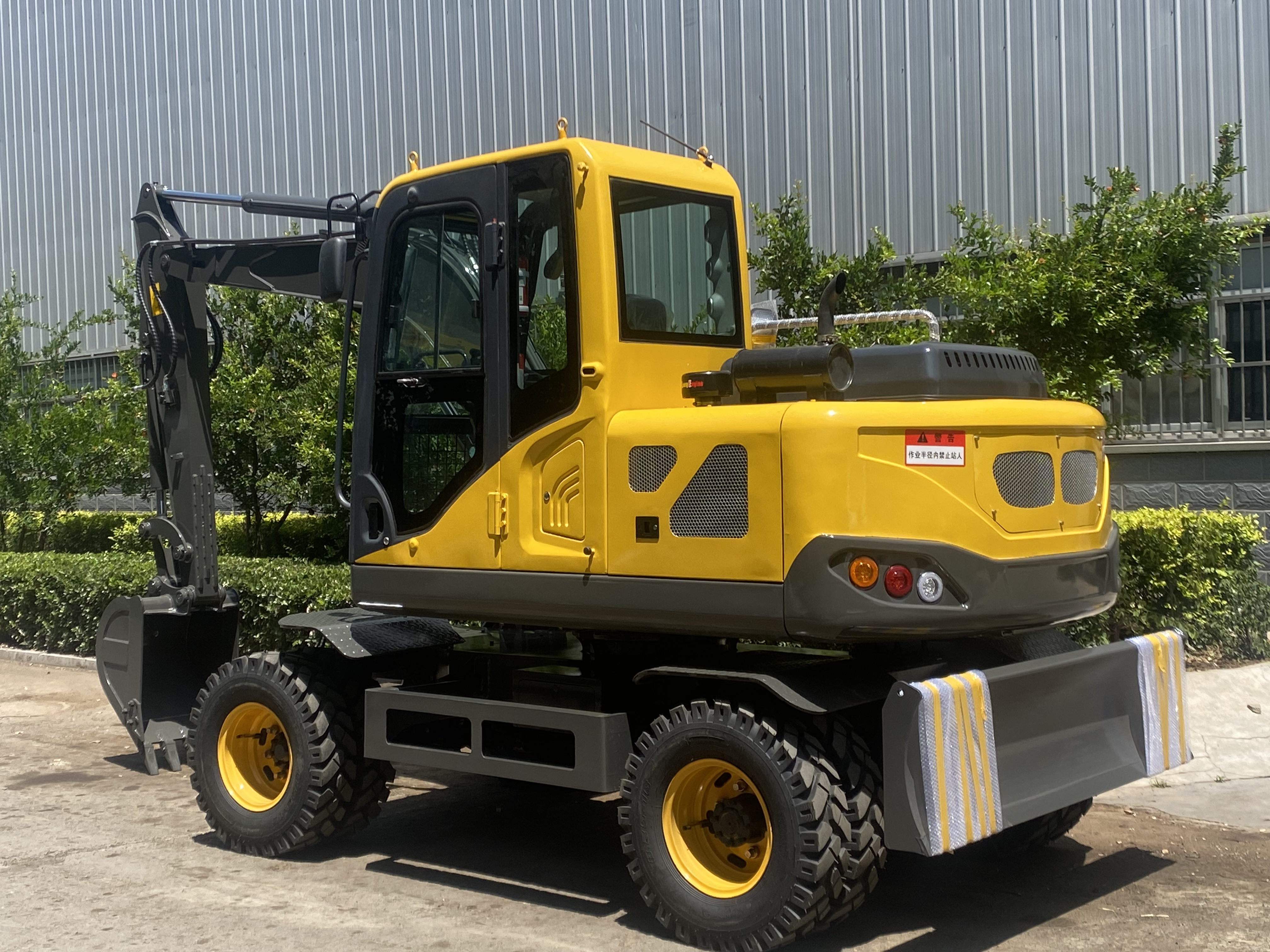 60轮式挖掘机 多功能大型液压轮式挖掘机 厂家直销