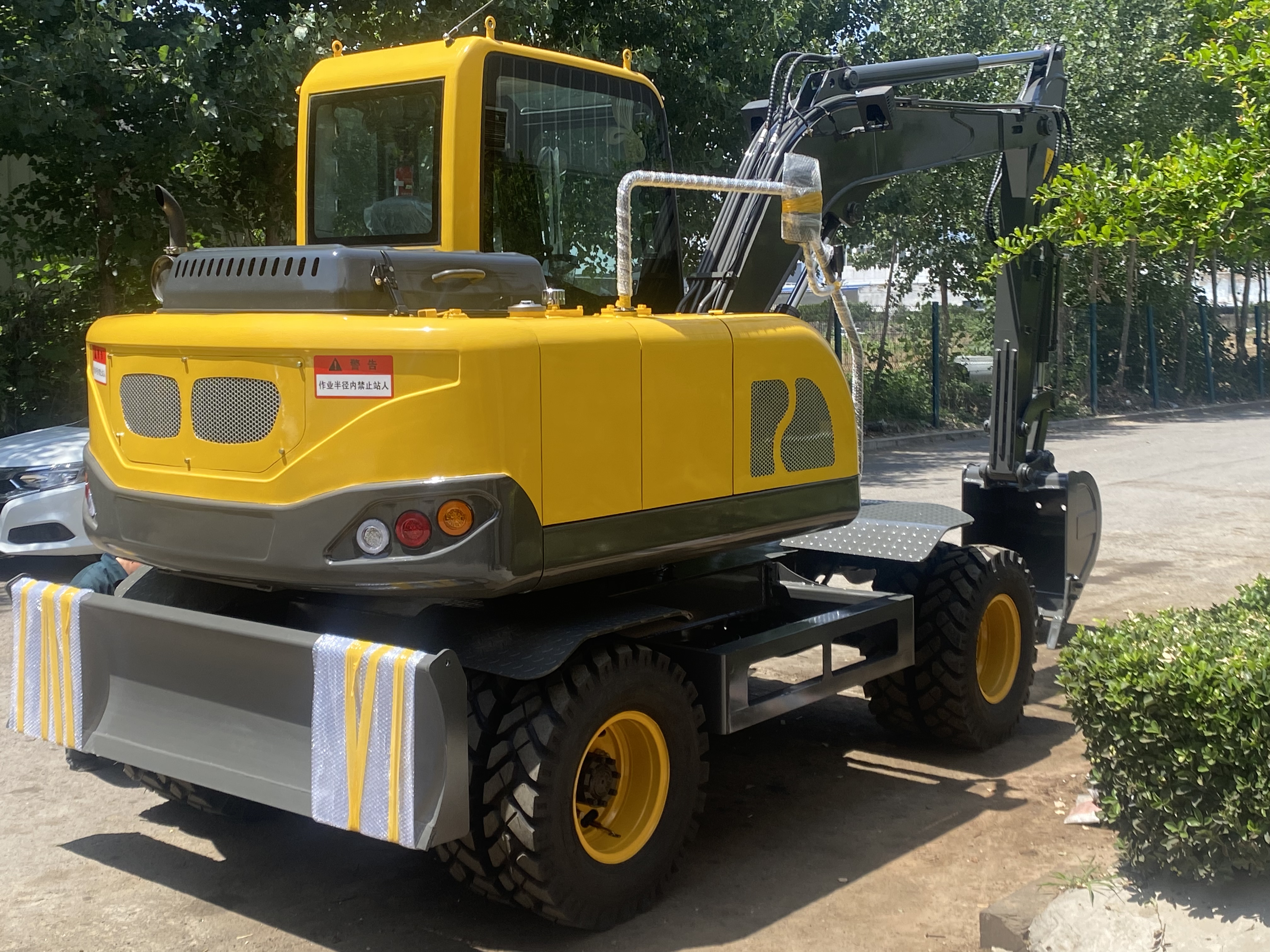 60轮式挖掘机 多功能大型液压轮式挖掘机 厂家直销