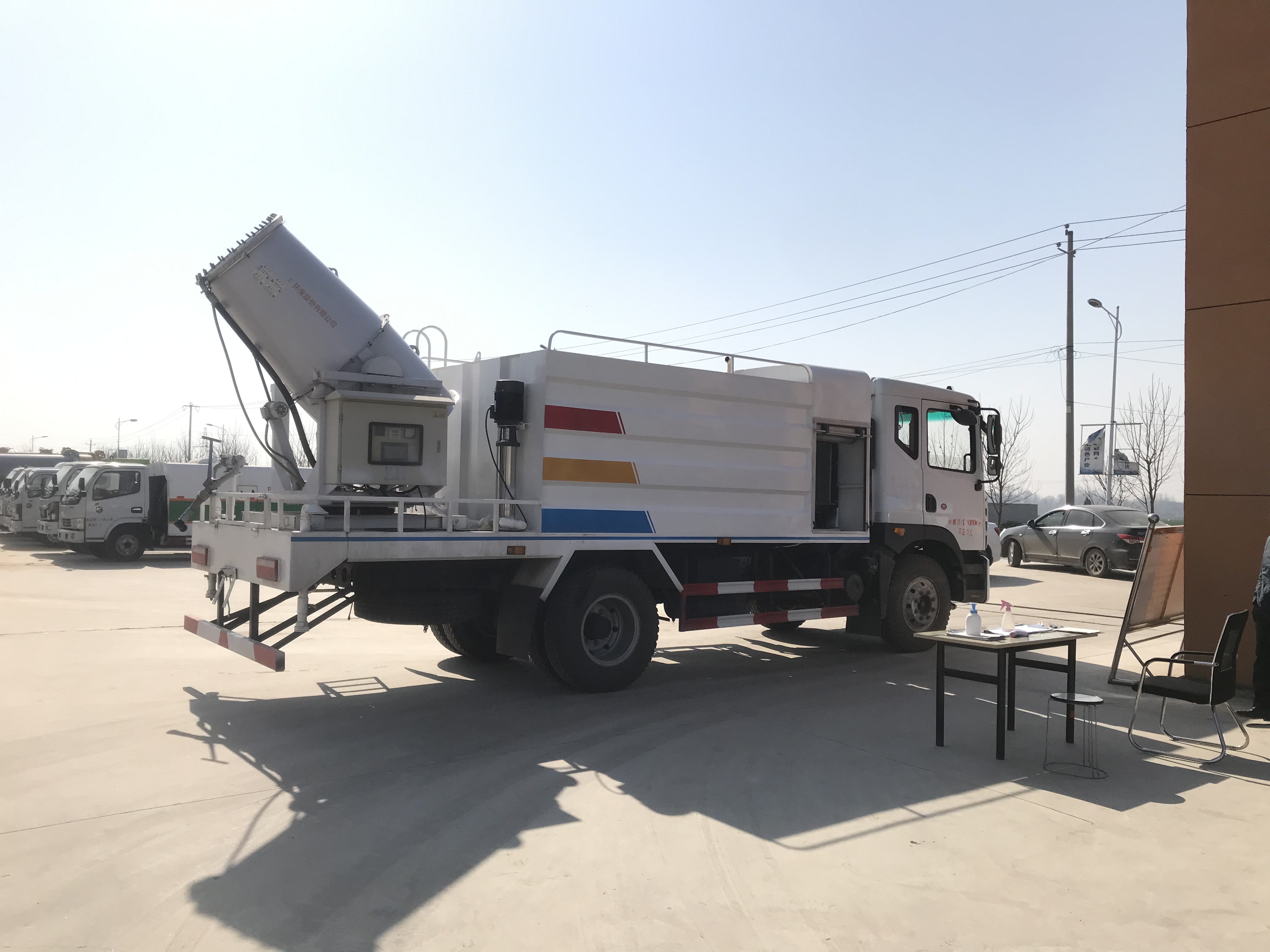 18吨水罐车 可定制雾炮喷洒车 细雾颗粒 柴油发动机 4×2 国五排放 直销