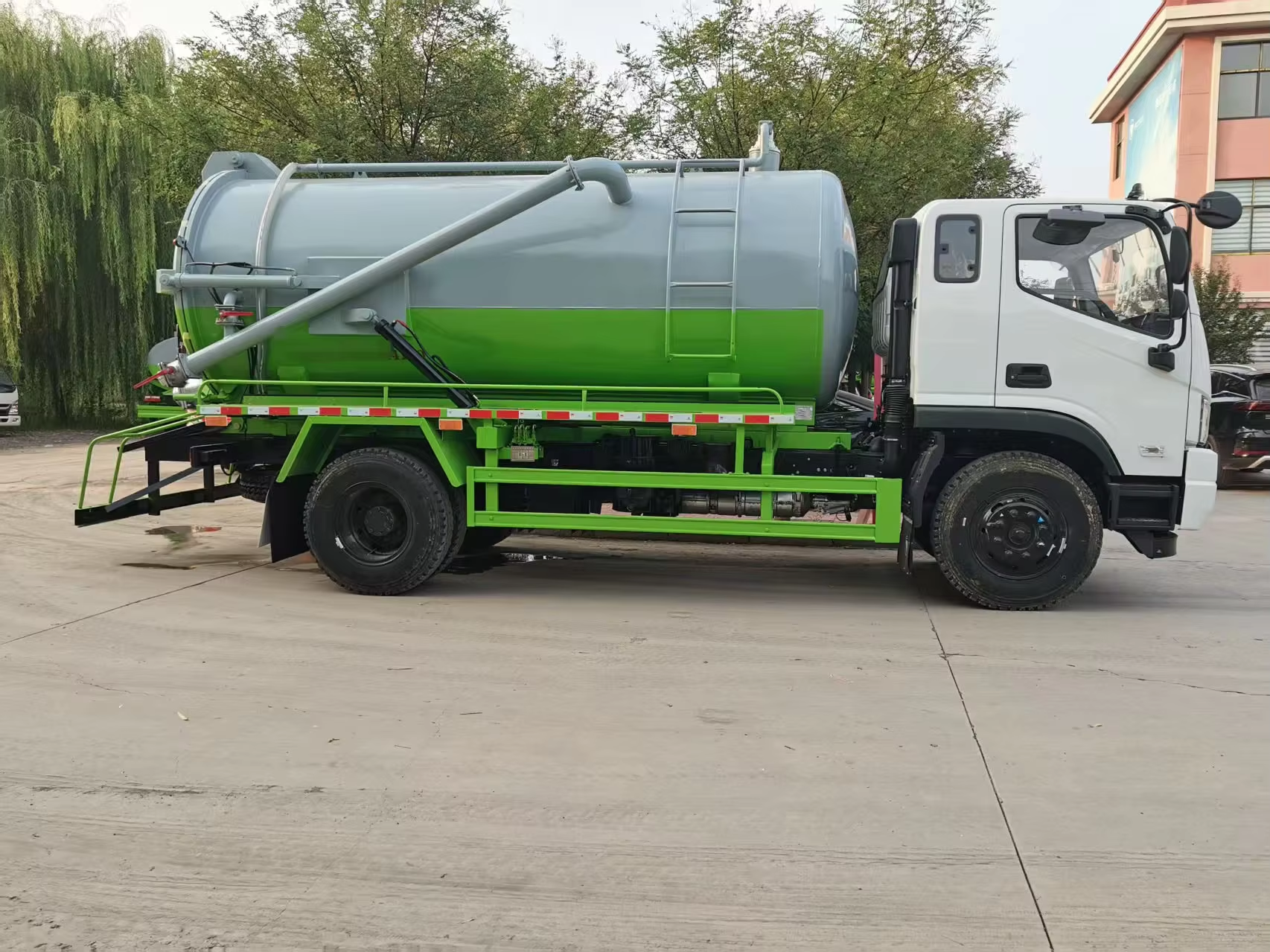 柴油 手动挡 国六排放 多功能 自吸自排 吸污车 用于下水道清洗