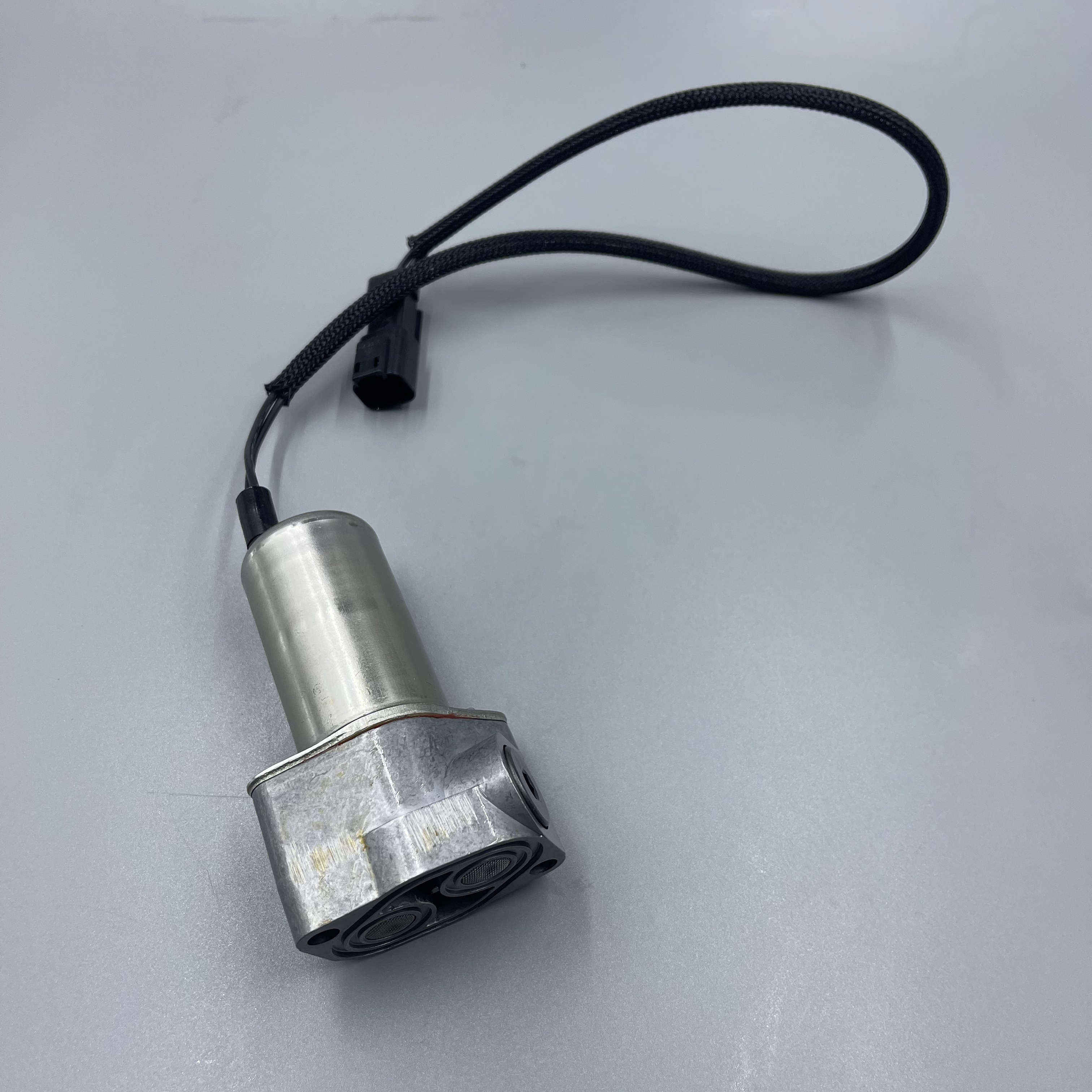702-21-07620 电磁阀，适用于小松 D85 推土机配件