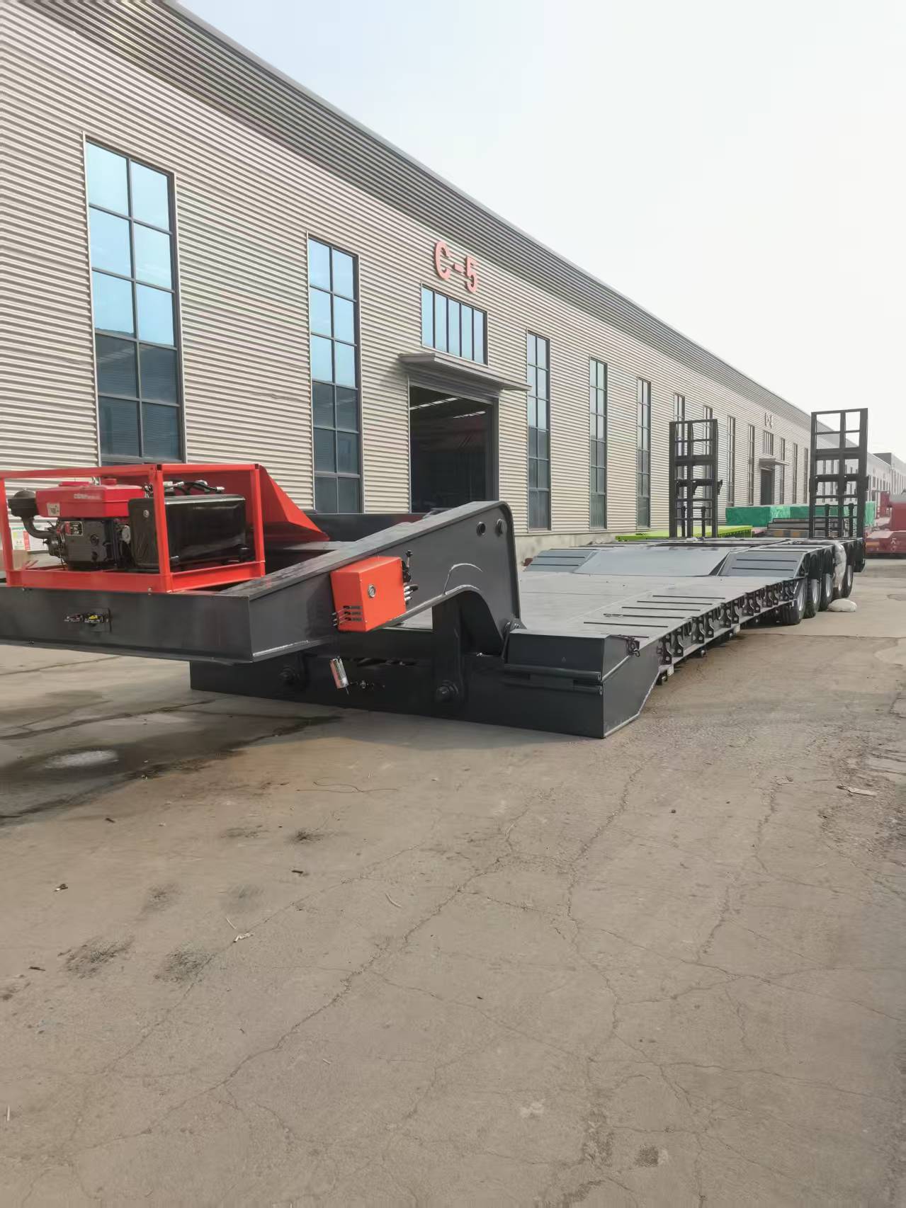 80-200 Ton Heavy Duty Modular Axle Trailer | Detachable Goose Neck Hydraulic Lifting