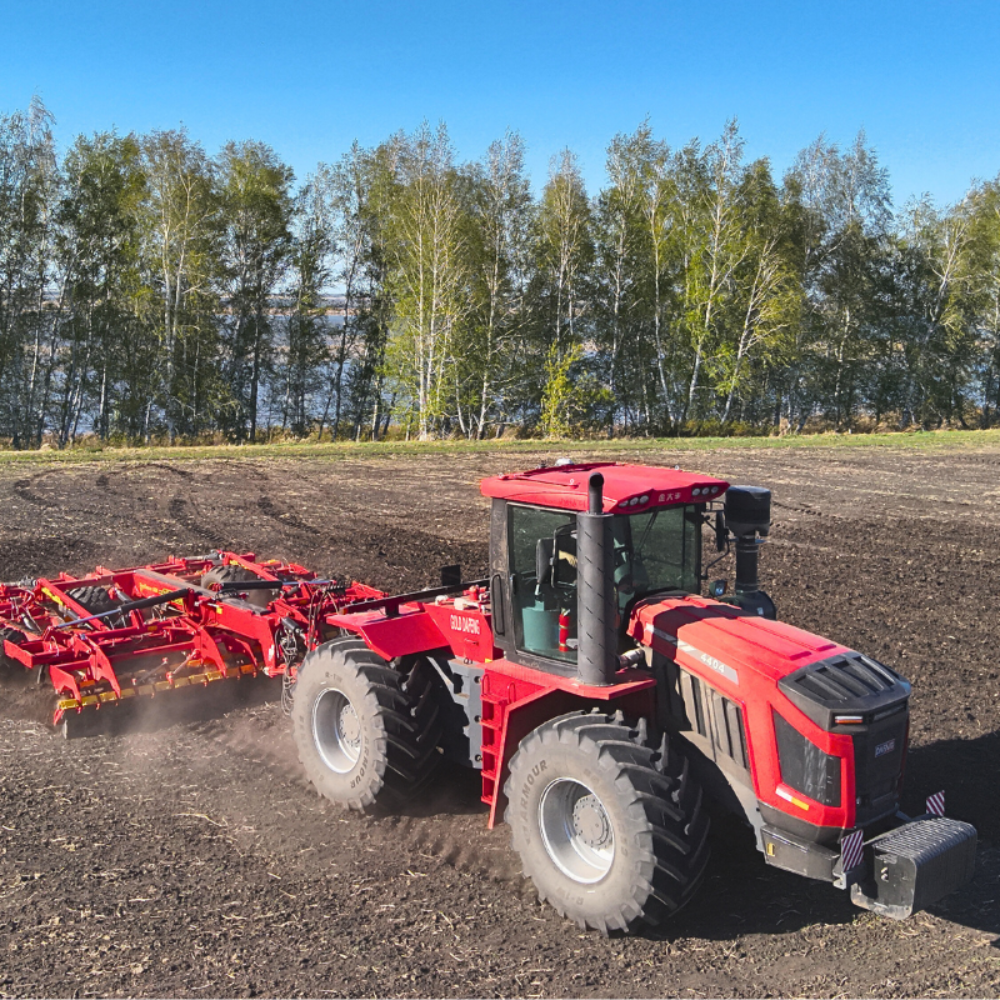 Agricultural machinery durable high-horsepower 440HP agricultural tractor