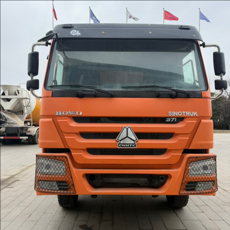 豪沃371重型自卸车