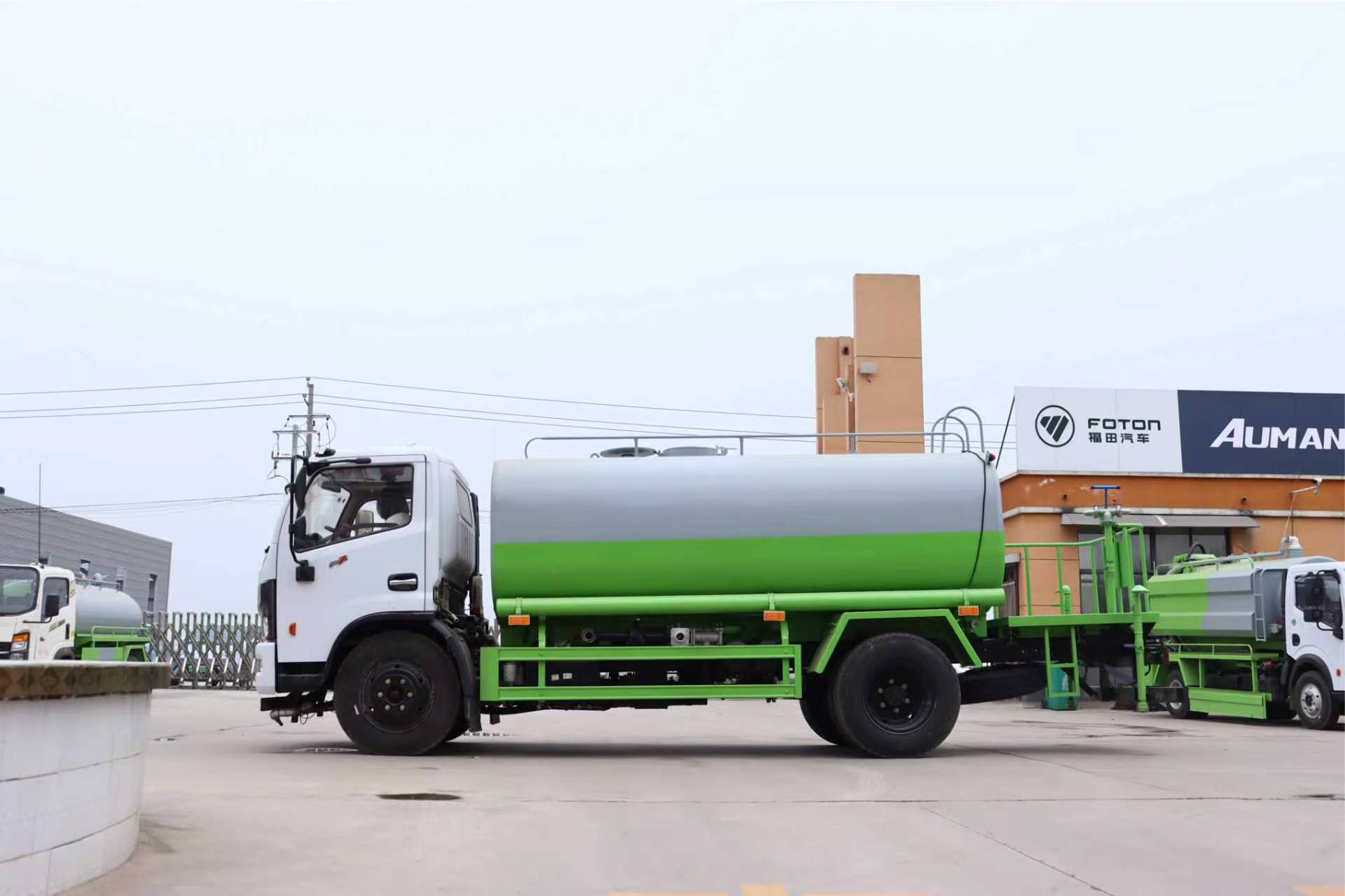东风福瑞卡 F7 4×2 柴油 8 米雾炮抑尘车 远程喷雾洒水车 大气污染治理道路养护车