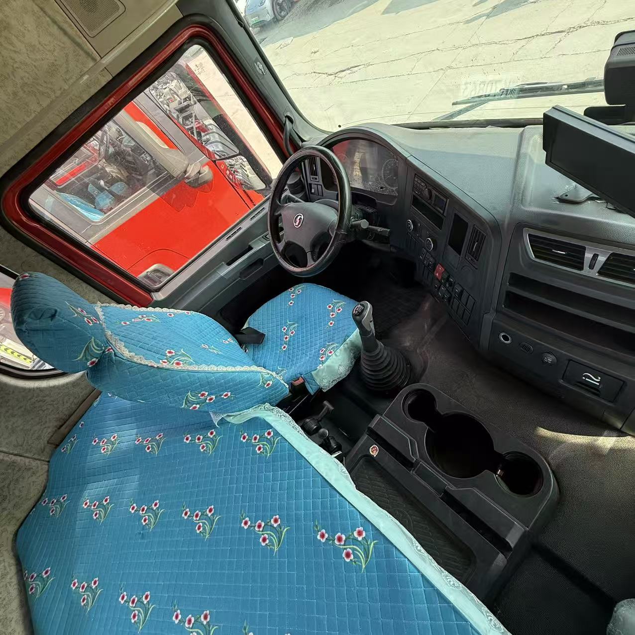 陕汽德龙X3000 潍柴460马力 法士特变速箱