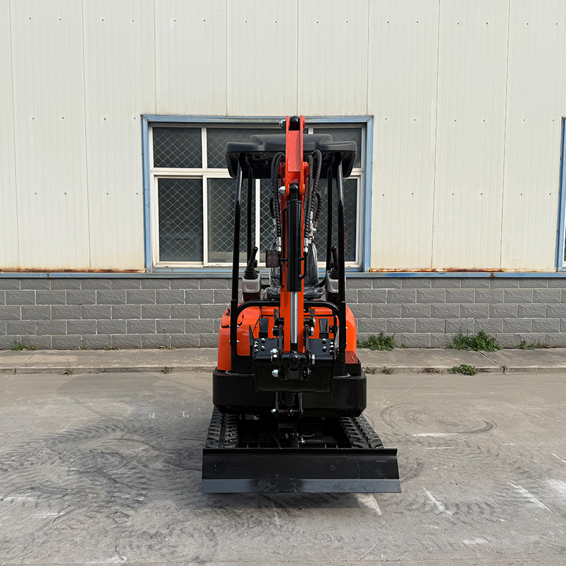 ME-16 型 1.6 吨小型挖掘机，适用于果园种植、农田、大棚作业，通过 EPA、CE 认证。