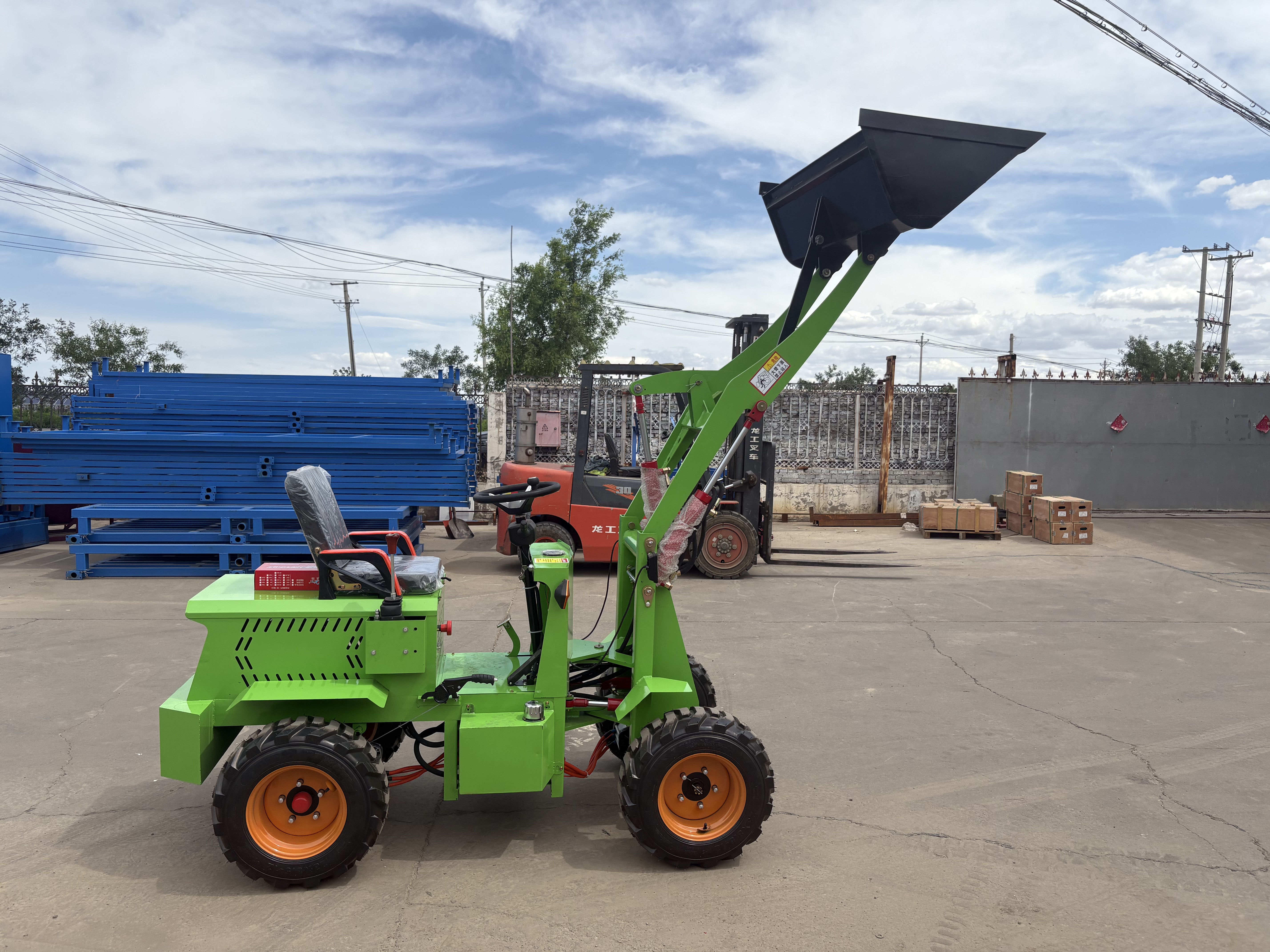 4WD Small Wheel Loader Mini Shovel | Compact High Efficiency Construction Machinery