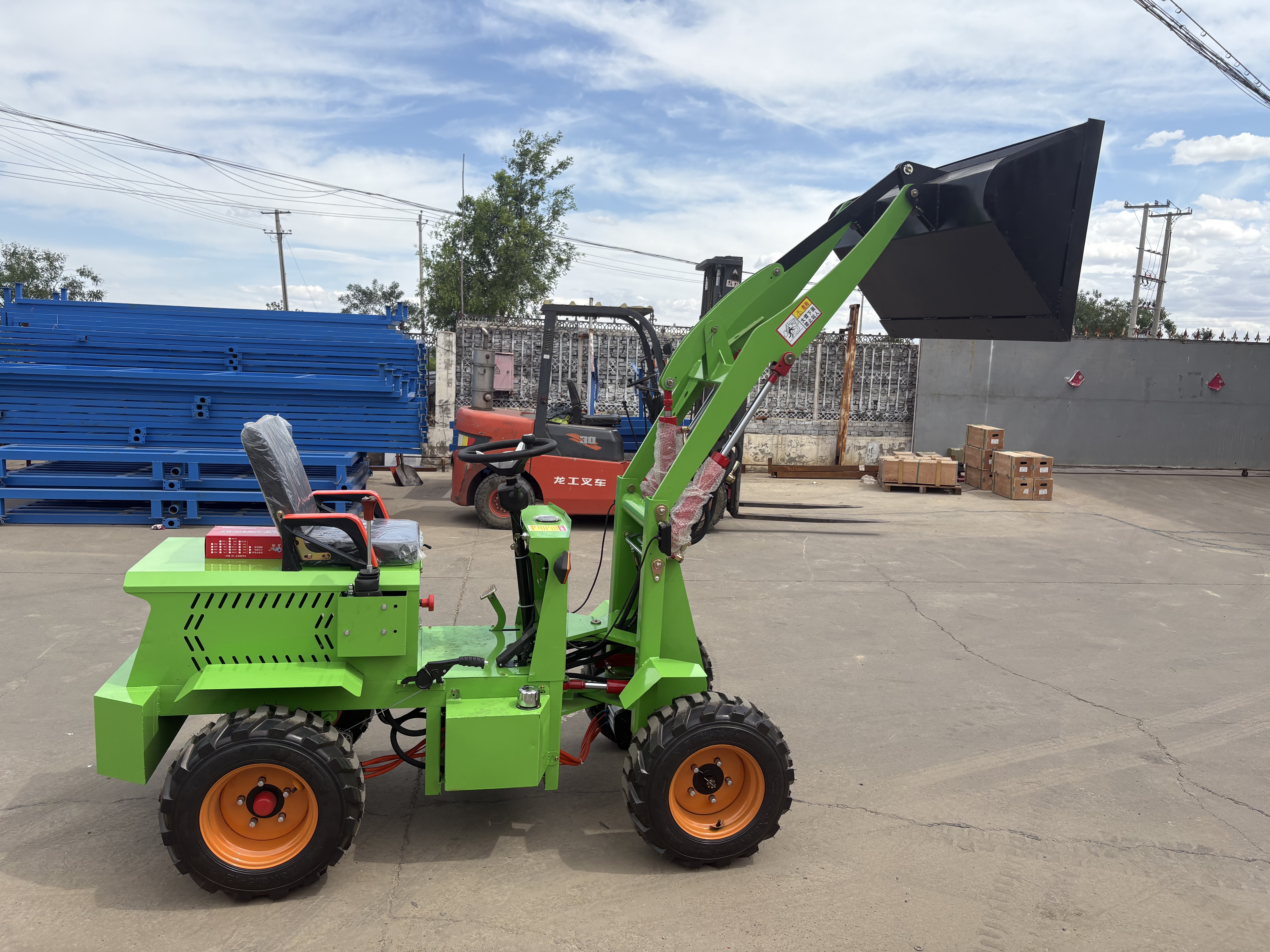 4WD Small Wheel Loader Mini Shovel | Compact High Efficiency Construction Machinery