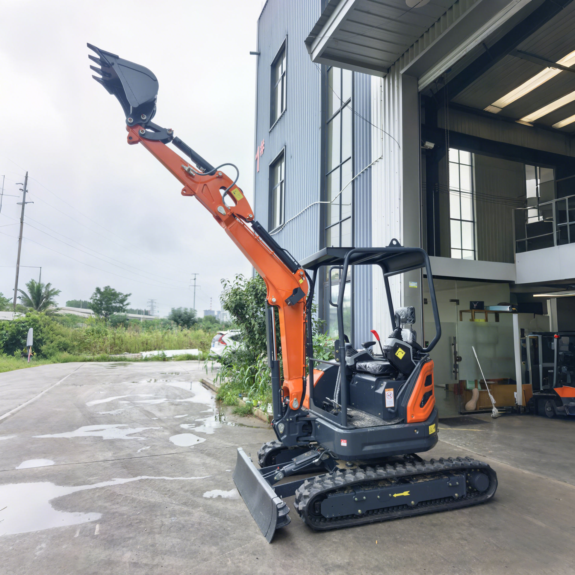 Mini excavator manufacturer direct sales, mini excavators, tracked mini excavators, 1 ton, 1.2 ton, 2 ton, 2.5 ton, 3.5 ton, with hydraulic breaker.
