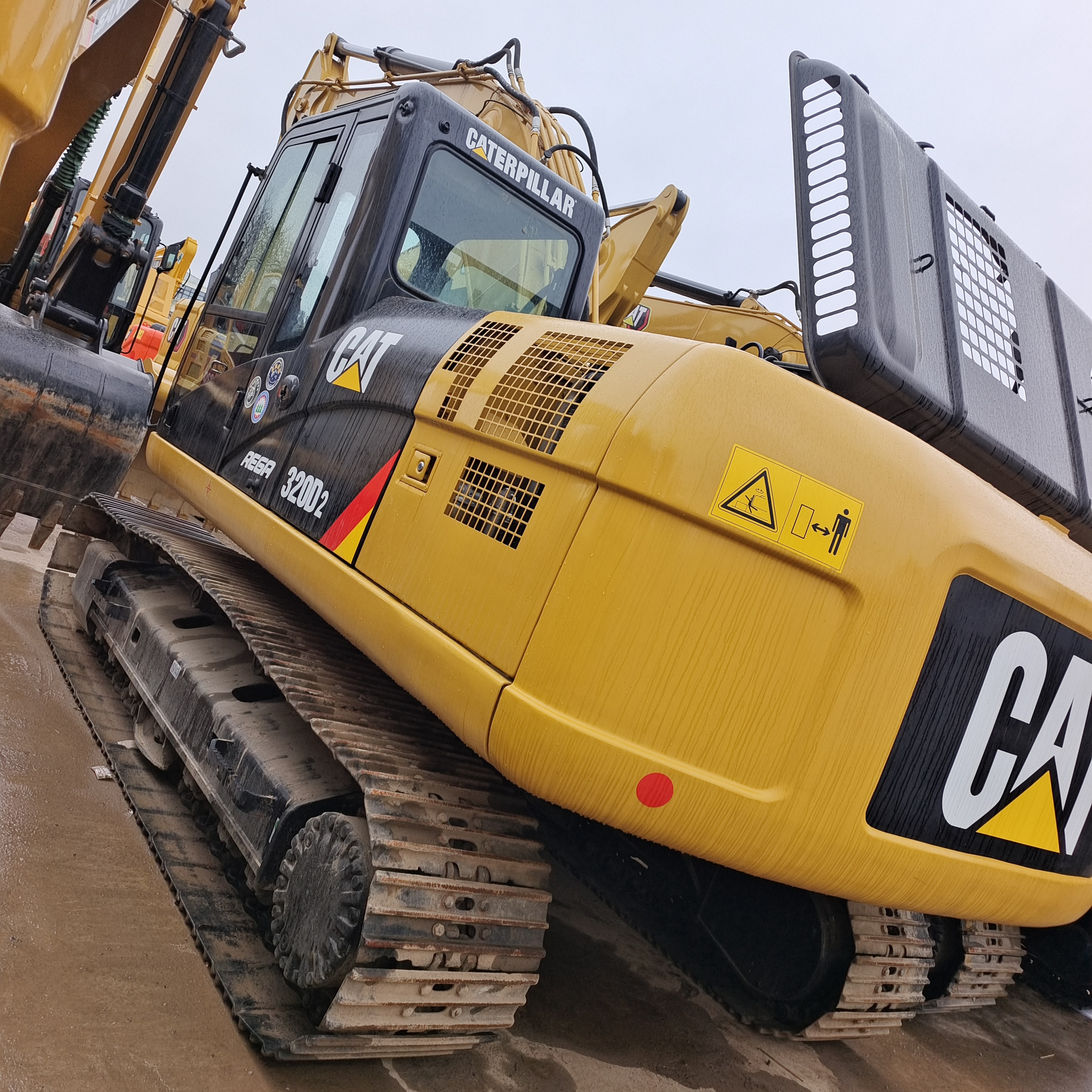 used caterpillar 320D 320DL 320D2 320D2L 320GC 320