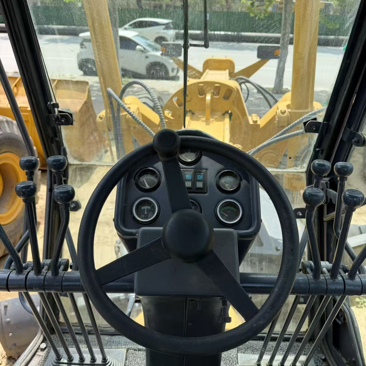 二手徐工 / 三一 / 柳工 / 山推 自行式平地机 180/215 马力 出口专供