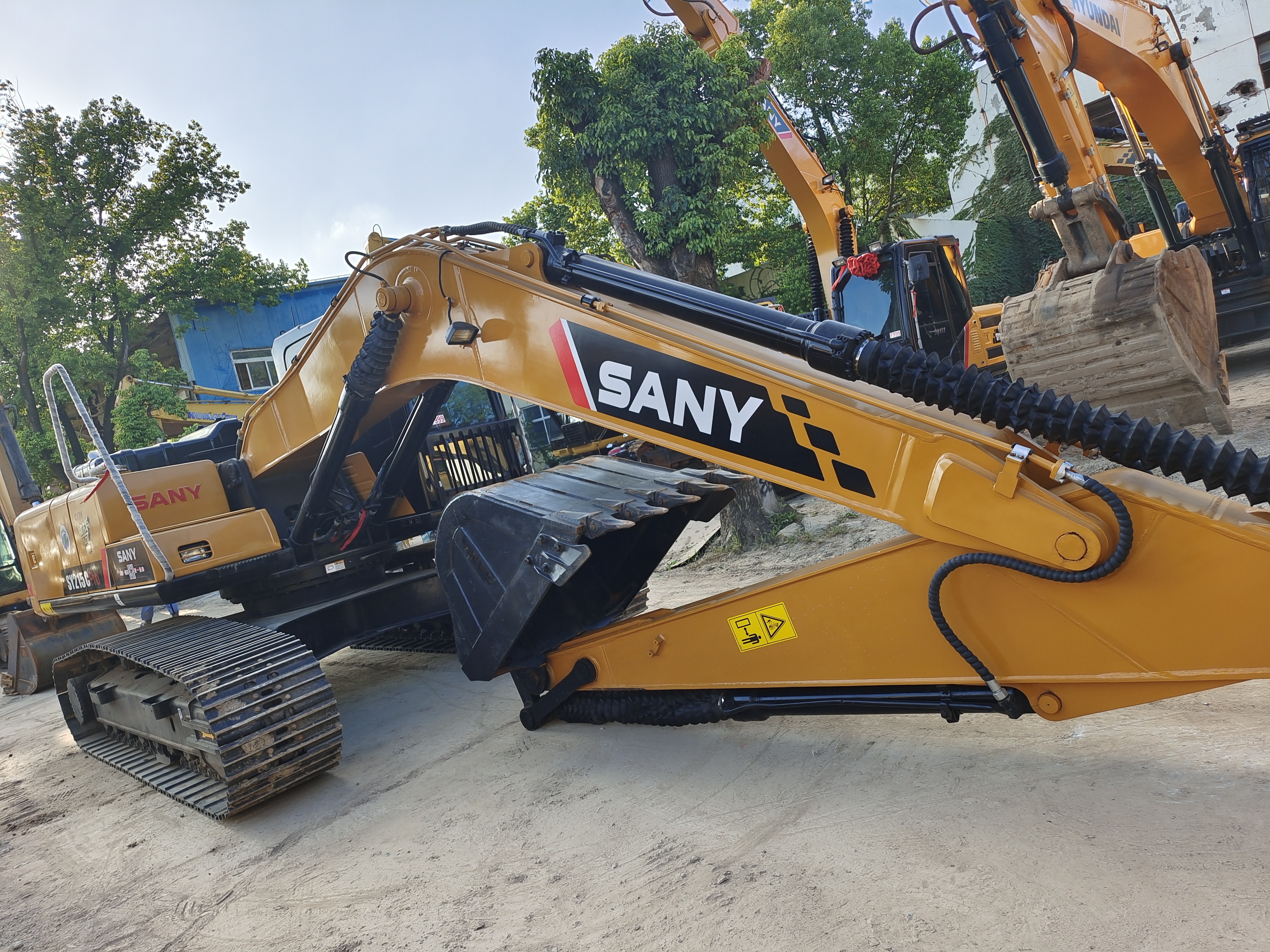 SANY SY215C USED EXCAVATOR