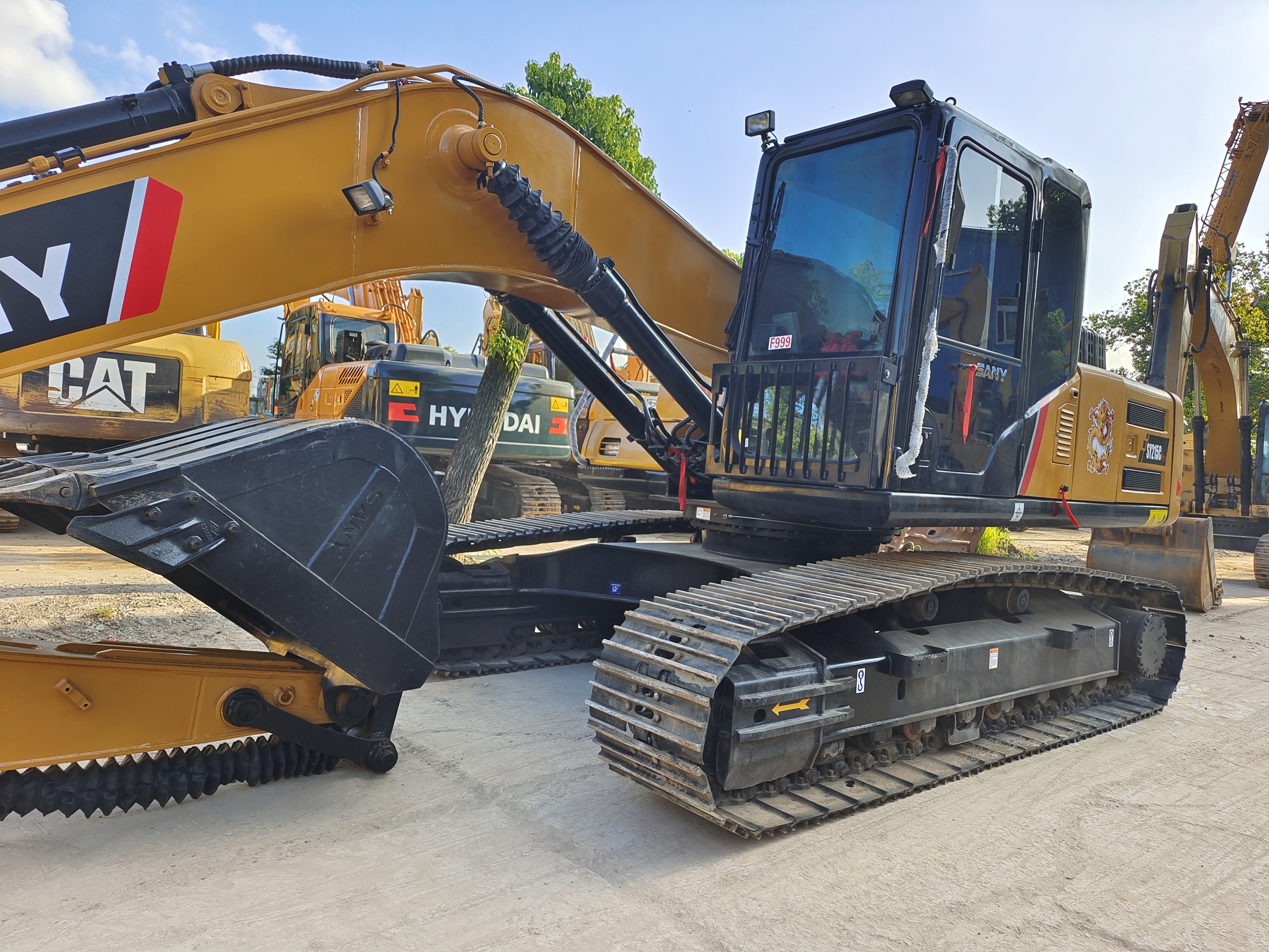 SANY SY215C USED EXCAVATOR