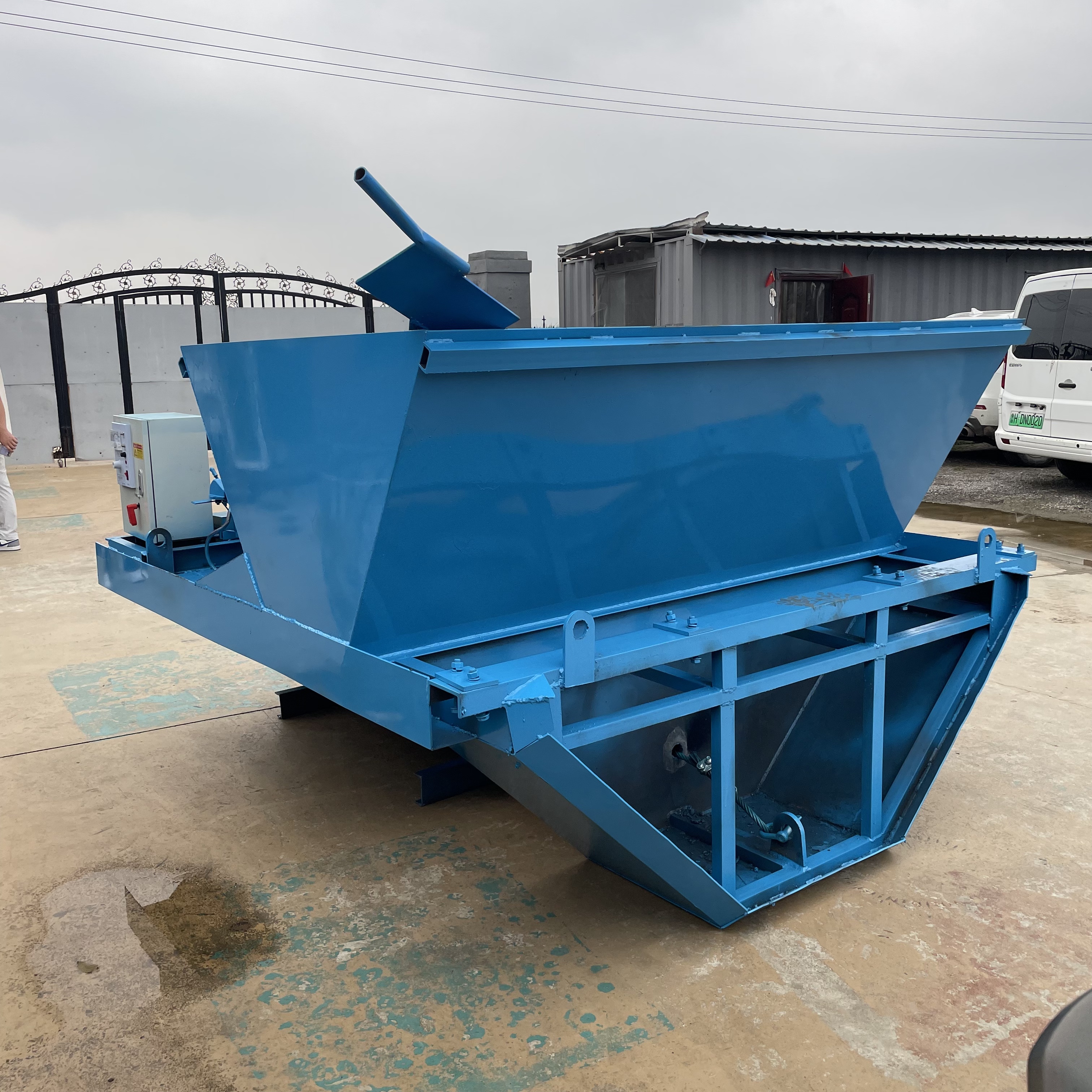 T 型水渠成型机