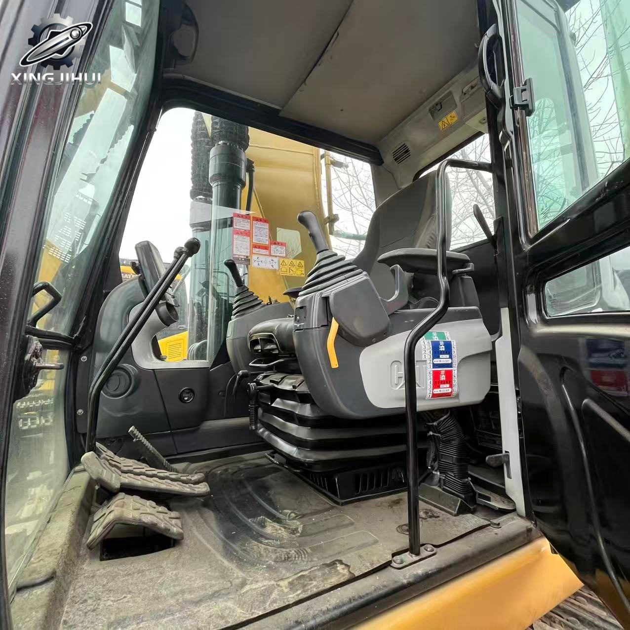 Used CAT323D2L Crawler Excavator