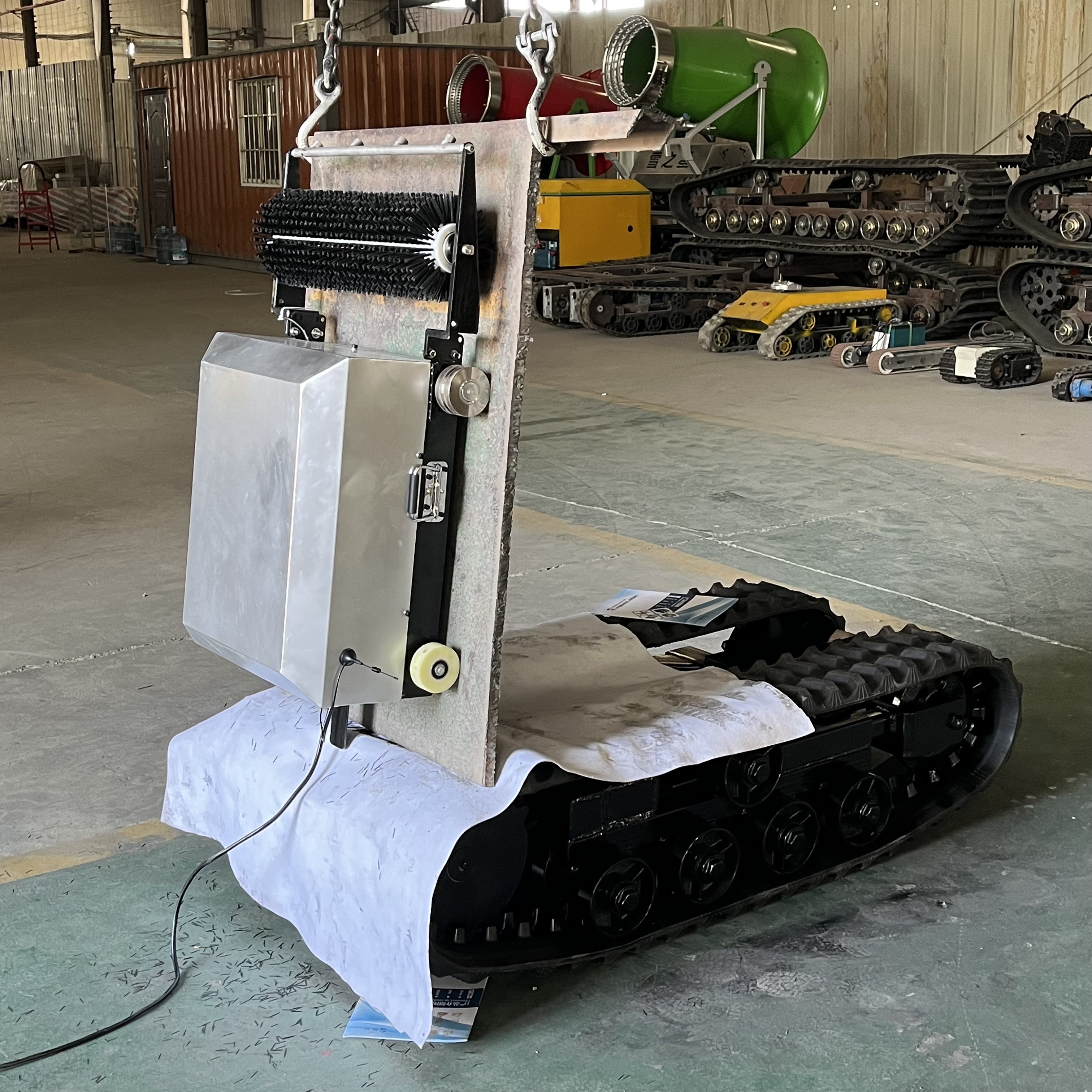 爬壁清洗机器人