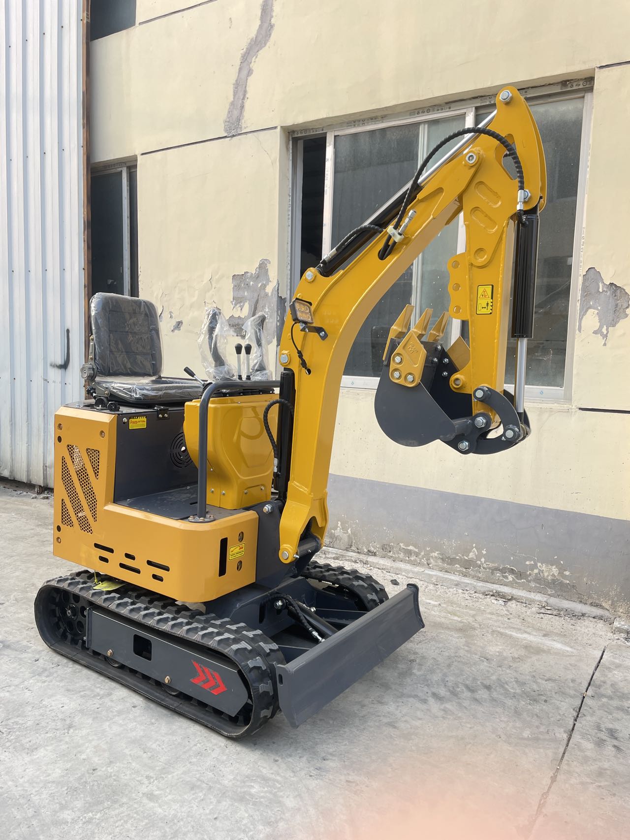 12 型微型履带式挖掘机（升级款）农用工程小型挖机